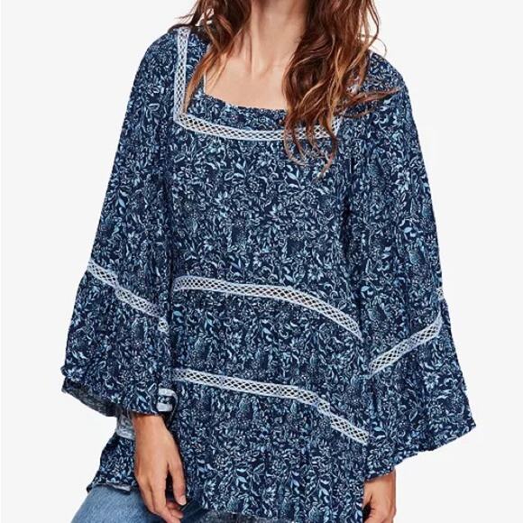 Free People Blue and White Oversized Floral Peasant Tunic Size Large RR0843 - Picture 1 of 9